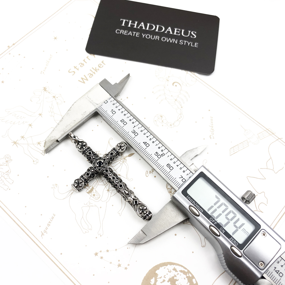 Richly Ornamented Cross Pendan - Men'S Accessories Jewelry Brands 评论和价格