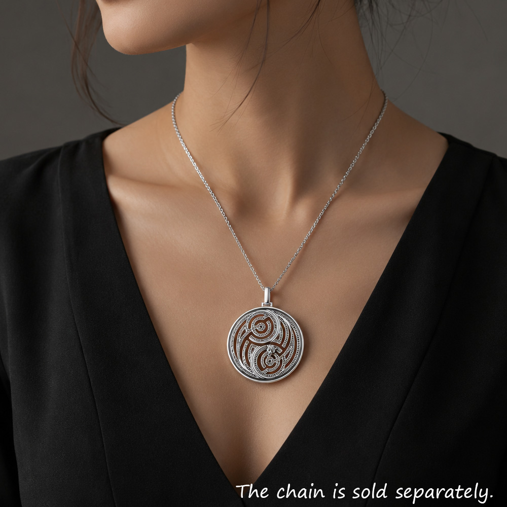 Panther Maze Round Pendant Bra - Men'S Accessories Jewelry Brands 评论和价格