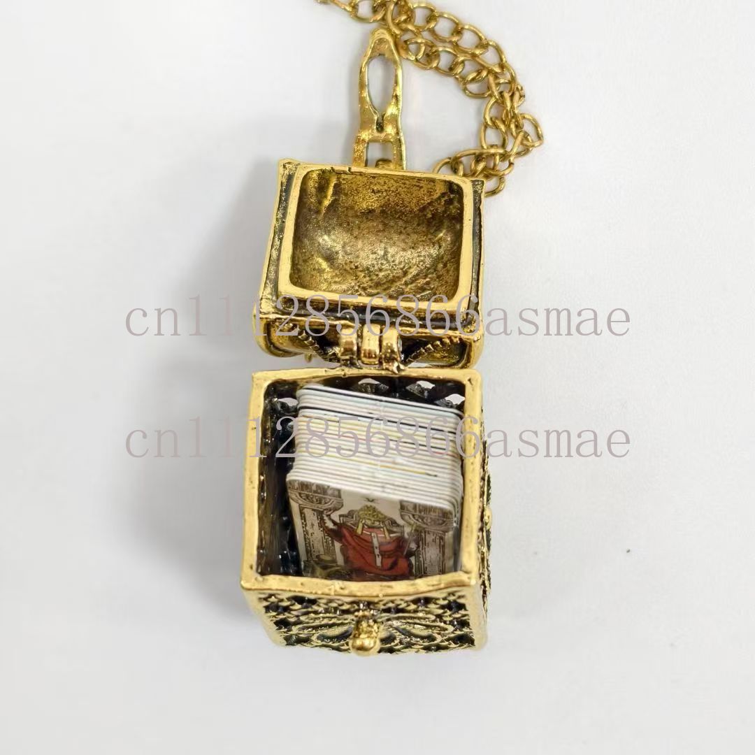 Vintage Alloy Tarot Card Penda - Men'S Mens Accessories 评论和价格